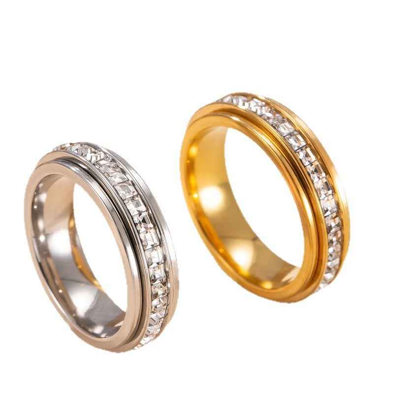 18K gold titanium rotating anxiety-relief ring.