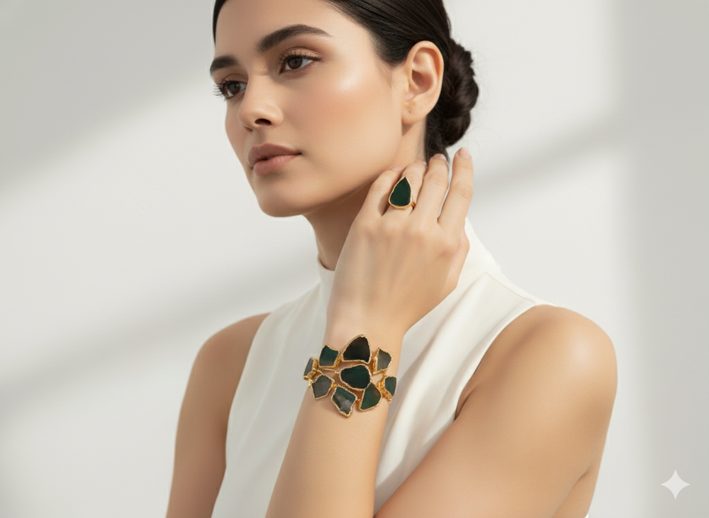 https://aramele.com/collections/bracelets/products/raw-green-agate-slice-gold-plated-statement-ring-cuff-bracelet-set