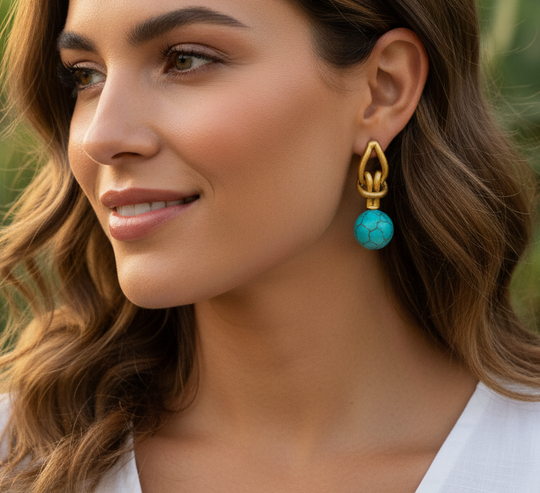 Handgemaakte turquoise kralenknoopoorbellen - 18K vergulde Boheemse hangersieraden, handgemaakt in Turkije