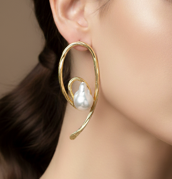 Baroque Pearl Swirl Hoop Earrings - 18K Gold Plated | Unique & Elegant