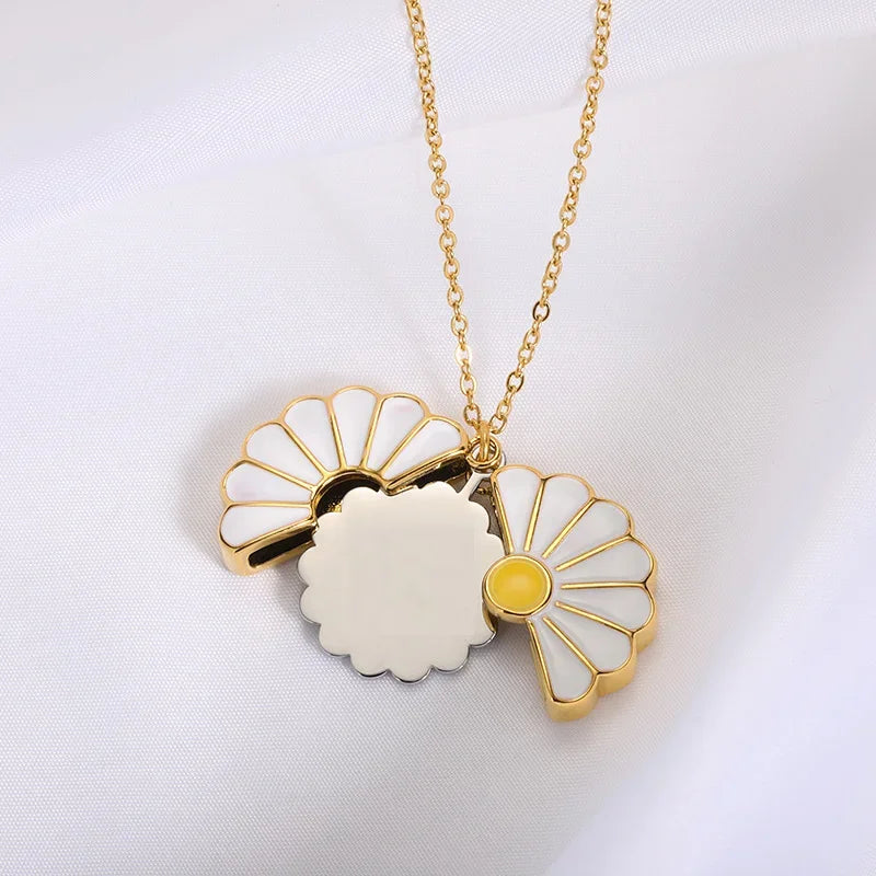 Personalized Engraved Heart Pendant Necklace | Hidden Message | Gold, Silver & Rose Gold