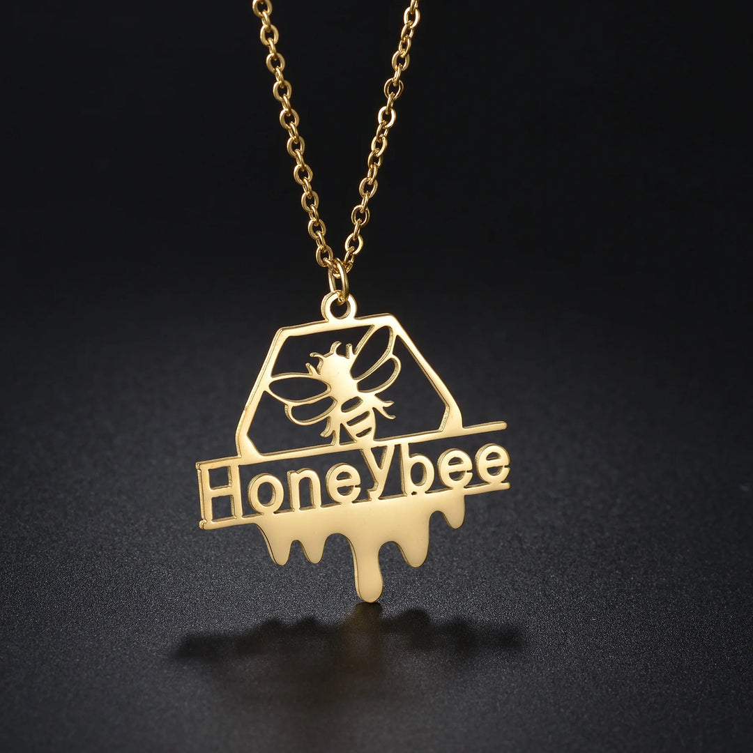 Personalized Name Necklace with Animal Pendant – Gold, Silver & Rose Gold