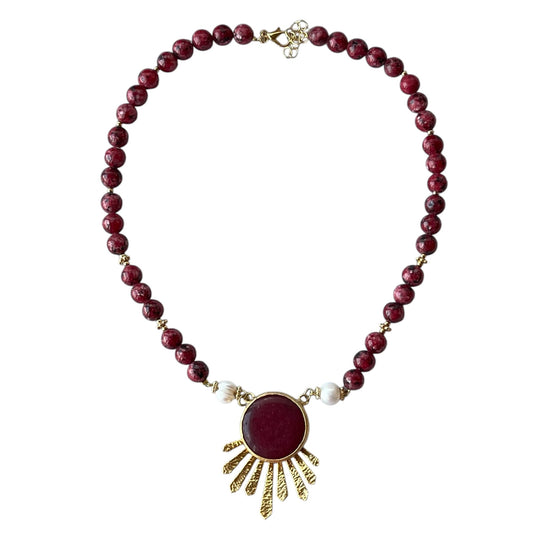 Gold-Plated Gemstone Necklace – Red Bead & Sunburst Pendant Jewelry with Adjustable Clasp